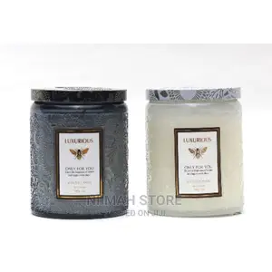 Luxurious Scented Candle - 1/2 P