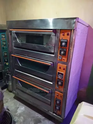 Industrial Fairly Used 6 Trays Oven