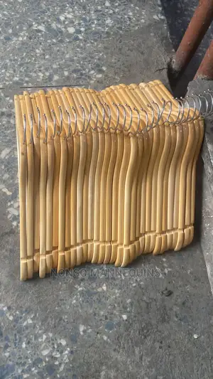 10 Pieces Per Set Of High Class Wooden Hangers