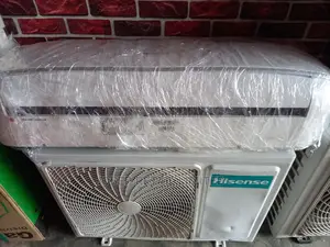2022 Smart Hisense 2.5hp Split Ac With 6 Montg Warranty