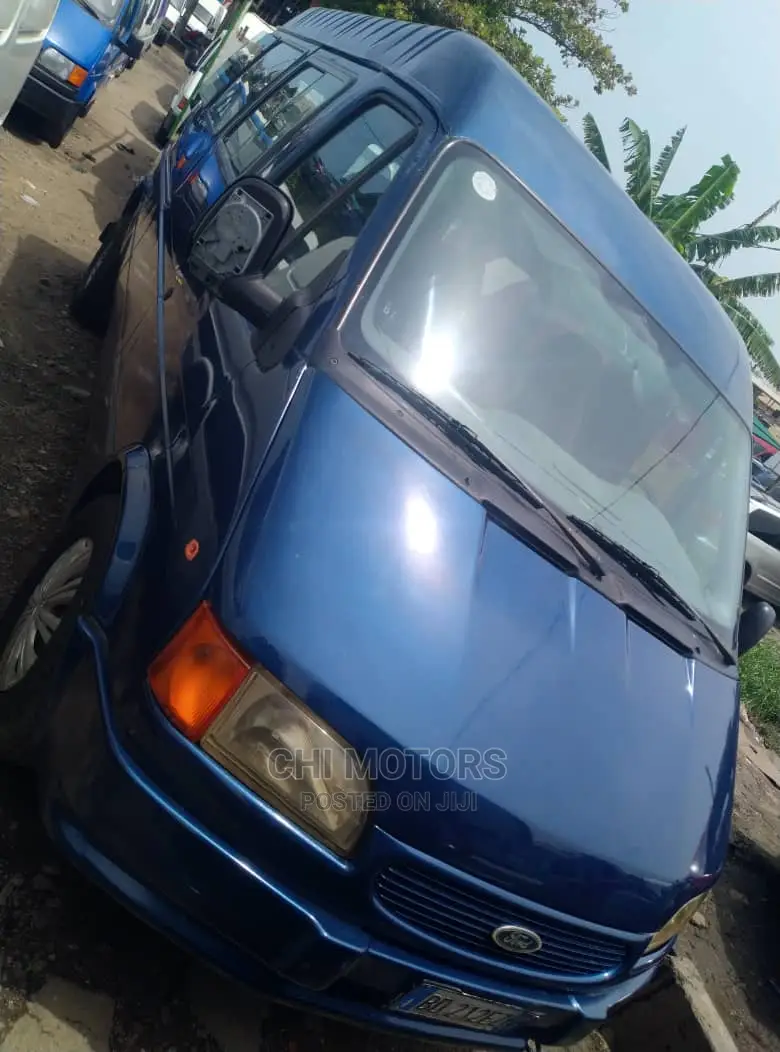 Ford Transit 2005 Blue