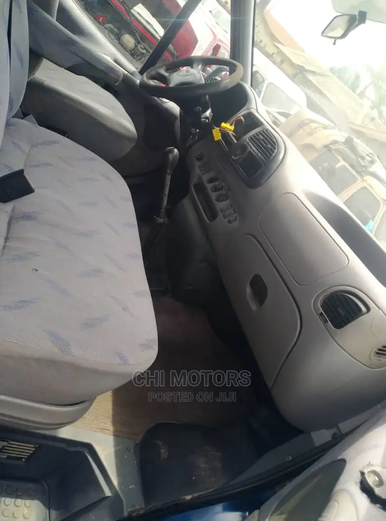 Ford Transit 2005 Blue