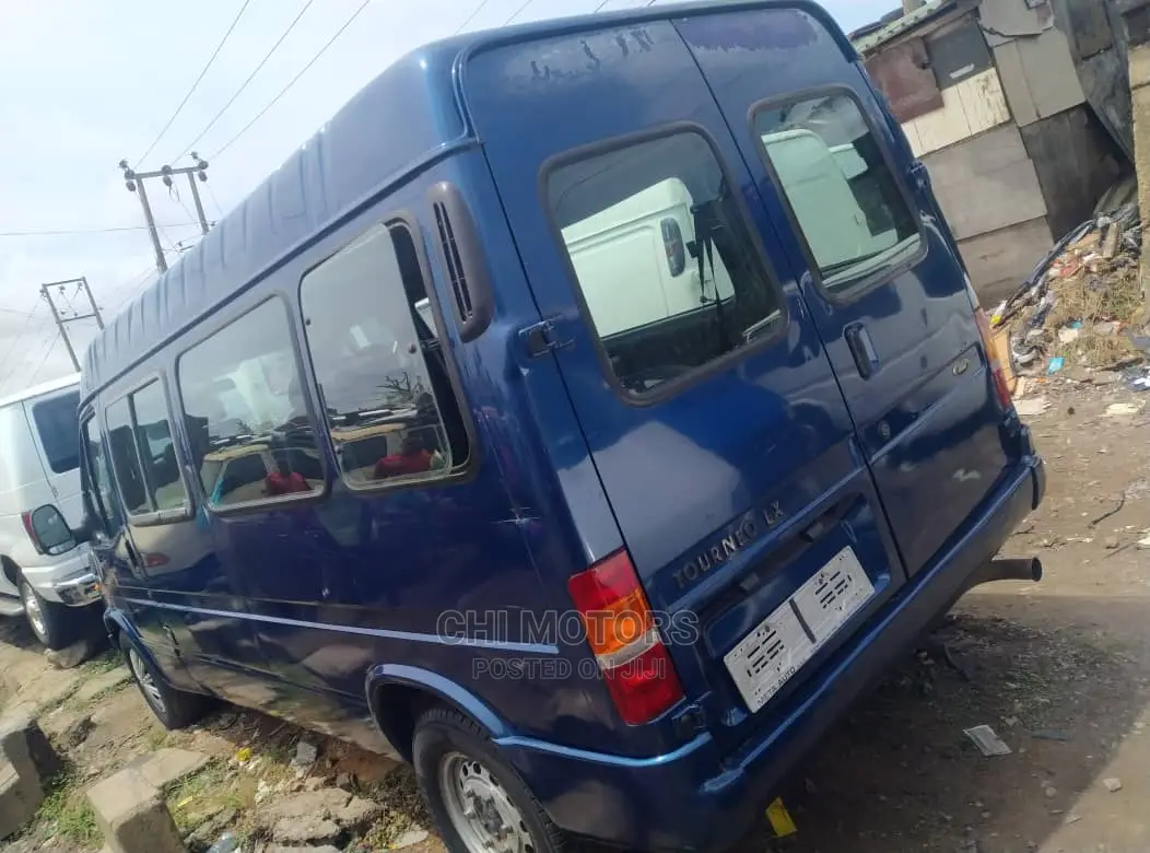 Ford Transit 2005 Blue
