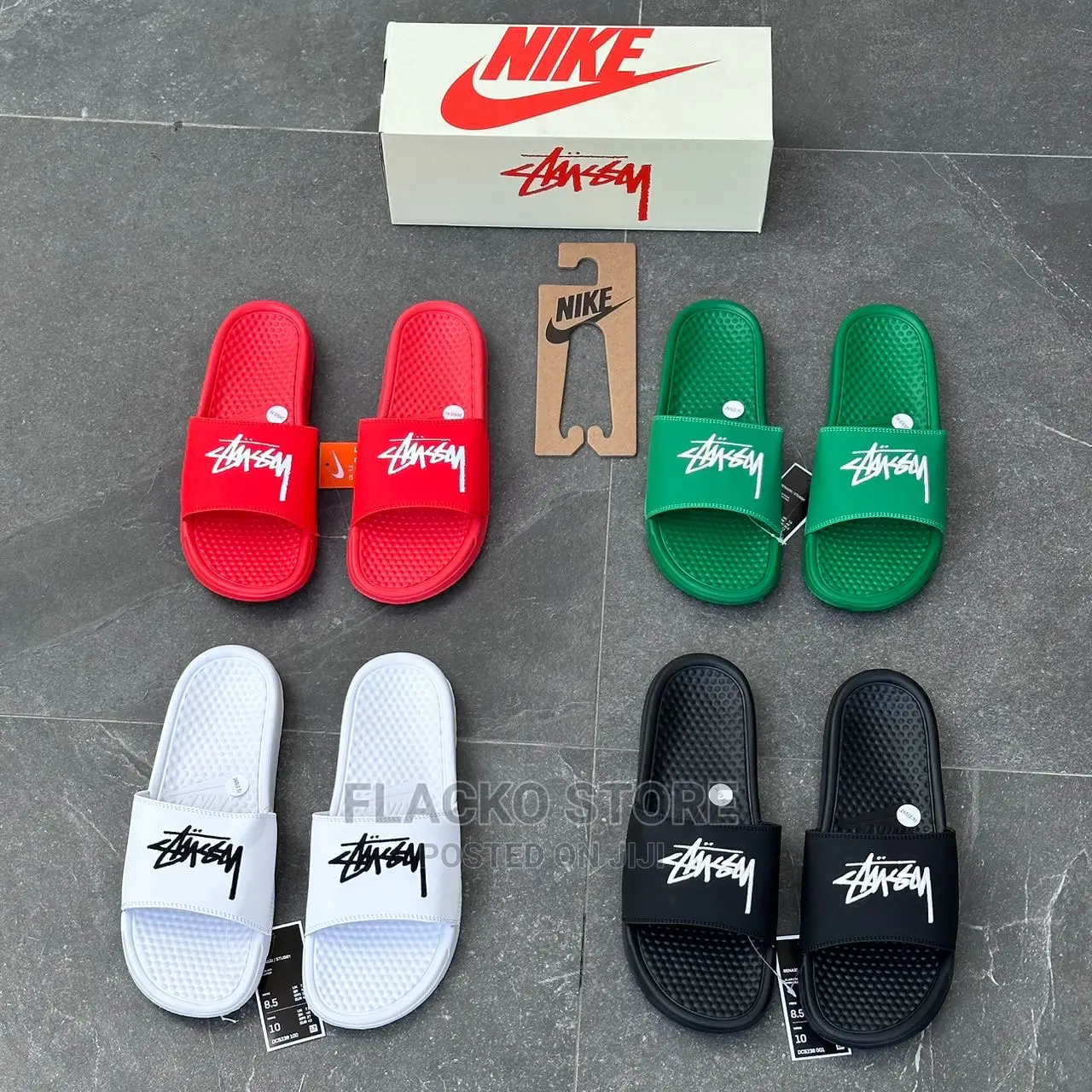 Nike Benassi Slides
