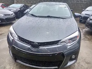 Toyota Corolla 2015 Gray