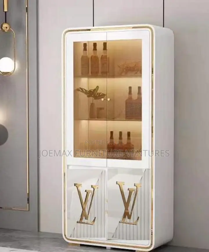 Royal Wine Bar.