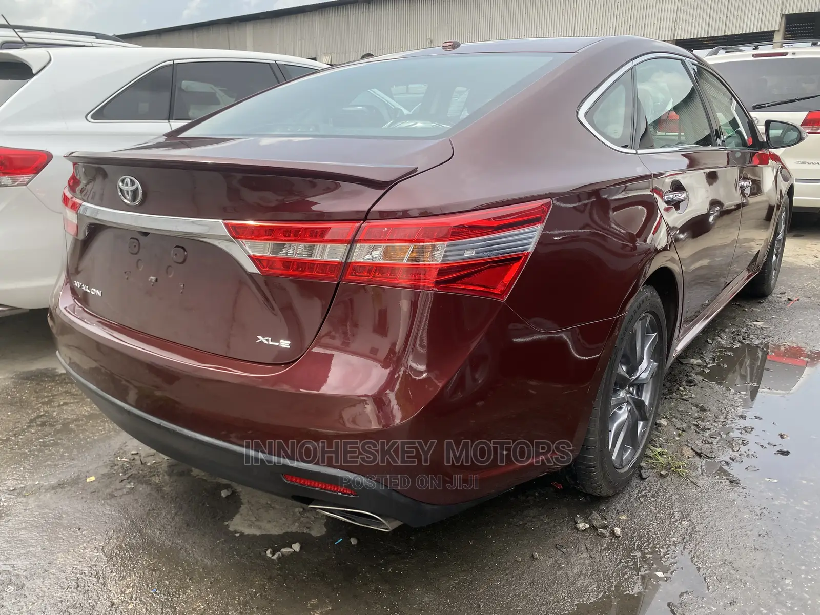Toyota Avalon 2015 Red