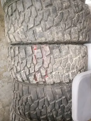 LT305 /60r18 Off-Road Tire