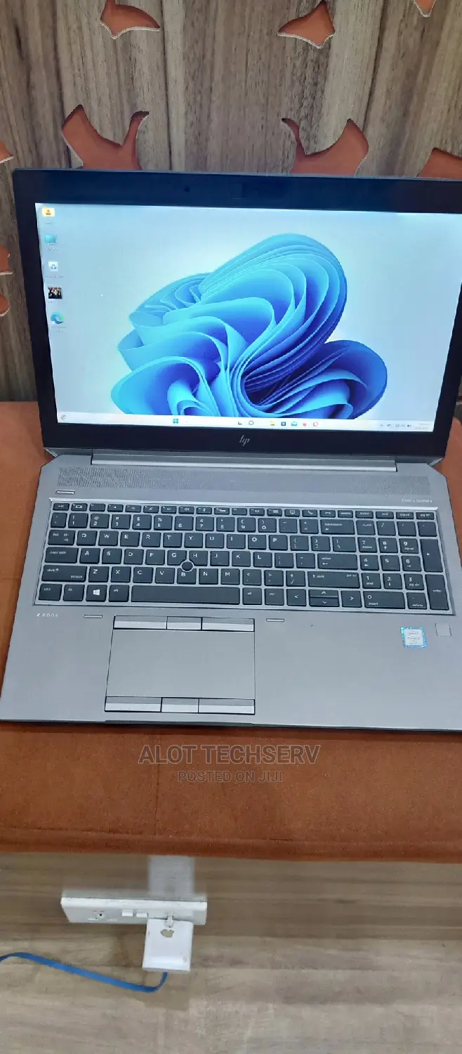 Laptop HP ZBook Studio G5 32GB Intel Core I7 SSD 1T