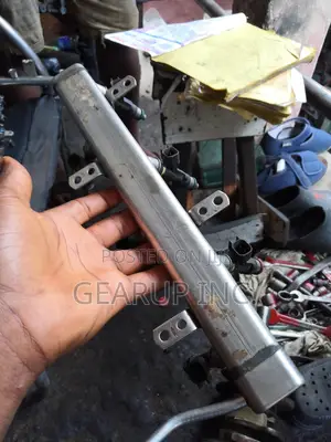 Set of Engine Fuel Nozzles and Nozzles Rails