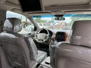 Toyota Sienna XLE AWD 2006 Gold