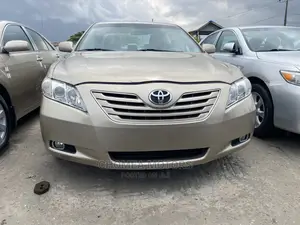 Toyota Camry 2008 Gold