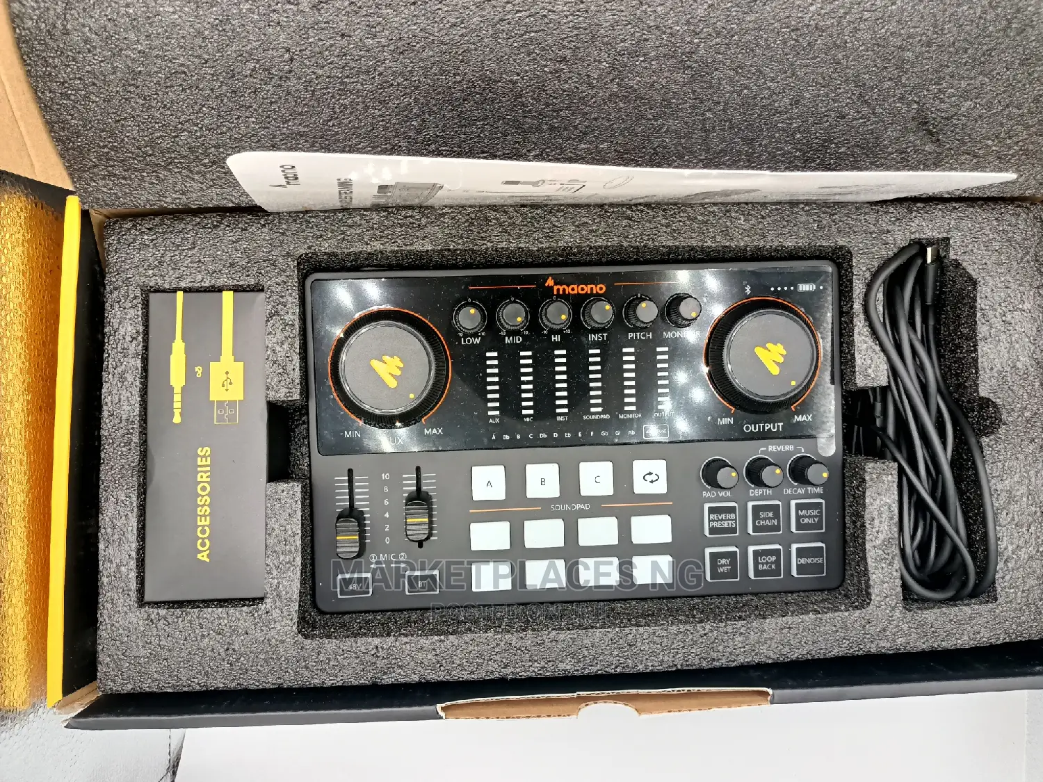 Maonocaster E2 Interface and Mic Bundle