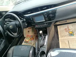 Toyota Corolla 2016 Blue