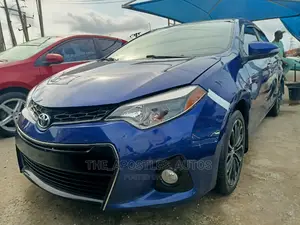 Toyota Corolla 2016 Blue