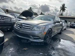 Mercedes-Benz C300 2011 Gray