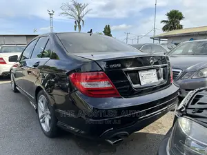 Mercedes-Benz C300 2013 Black