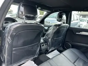 Mercedes-Benz C300 2010 White