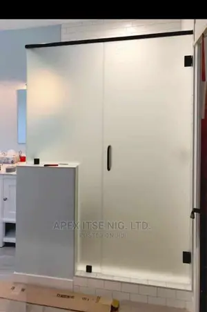 Master Glass Cubicle