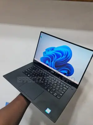 Laptop Dell XPS 15 (9550) 16GB Intel Core I7 SSD 512GB