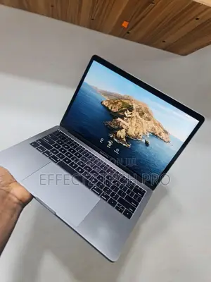 Laptop Apple MacBook Pro 2017 16GB Intel Core I5 SSD 256GB