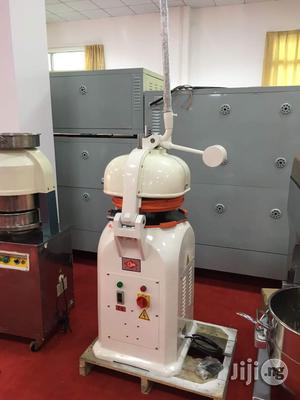 Commercial DOUGH Rounder