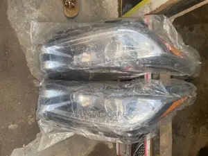 Highlander Headlight