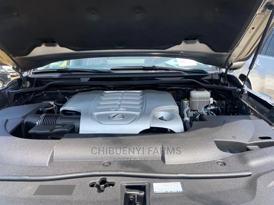 Lexus LX 2019 Silver