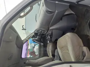 Ford E350 2006 White