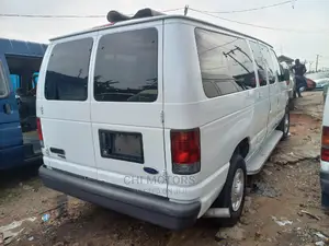 Ford E350 2006 White