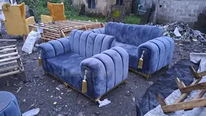 Couch of 5 Seater for Homes/ Hotels/ Lounges/ Guesthouses