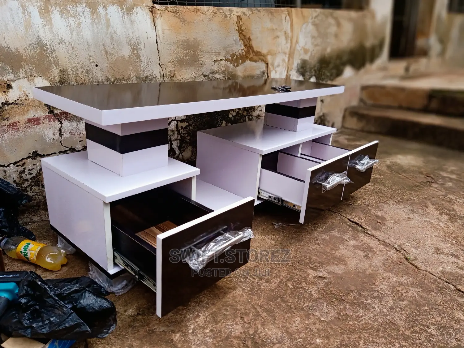Top Notch TV Console With Led Light