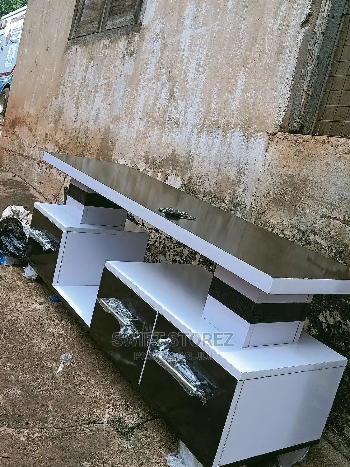 Top Notch TV Console With Led Light