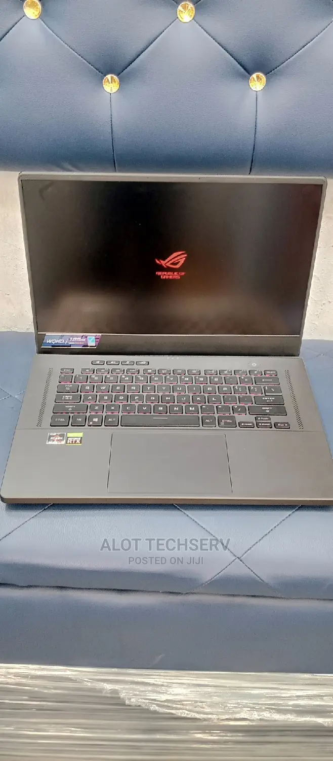 Laptop Razer Blade Advanced 16GB Nvidia SSD 1T