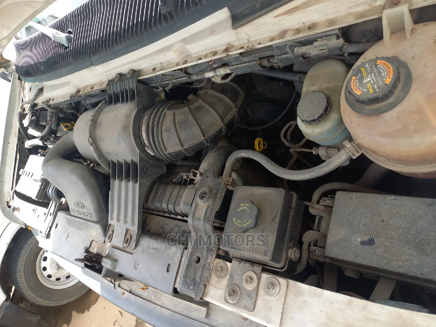 Ford E250 2000 White