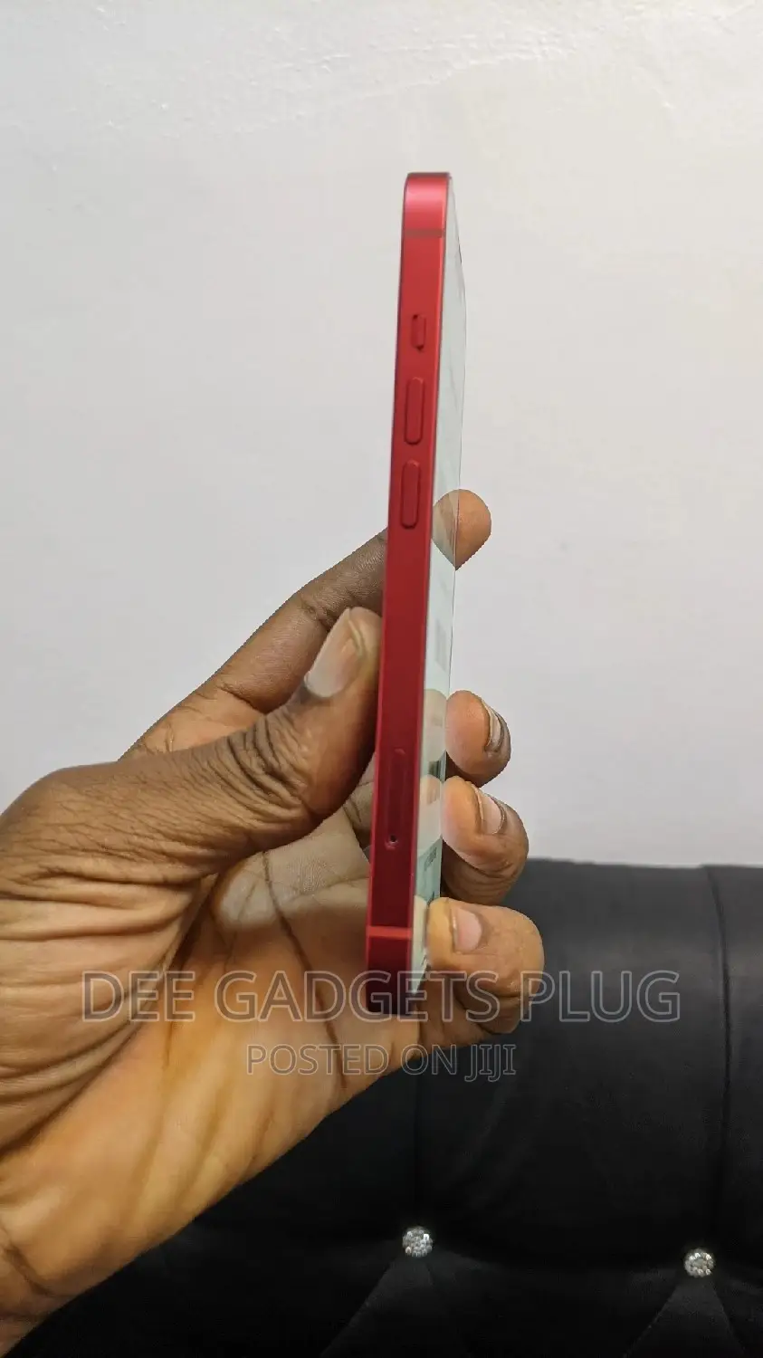Apple iPhone 13 128 GB Red