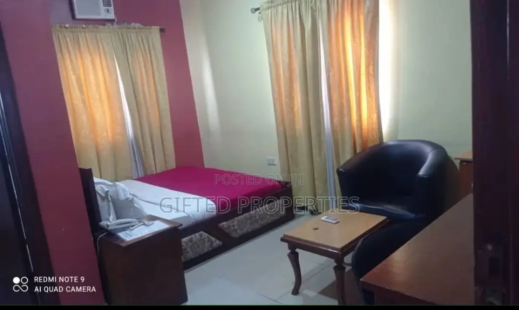 18 Rooms Fully Tastefully Furnished Hotel in Ph