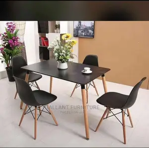 Quality Bar/ Restorant Table and Chairs