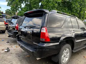 Toyota 4-Runner Limited 4x4 V6 2007 Black