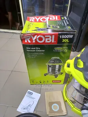 RYOBI 1500W 30L Wet and Dry Vacuum