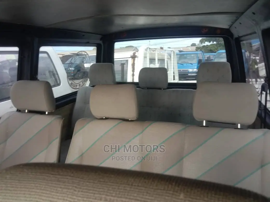 Volkswagen Transporter 2006 Green