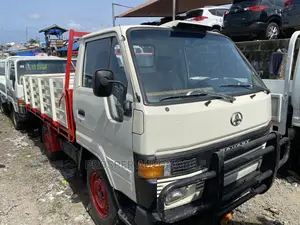 Toyota Dyna 100