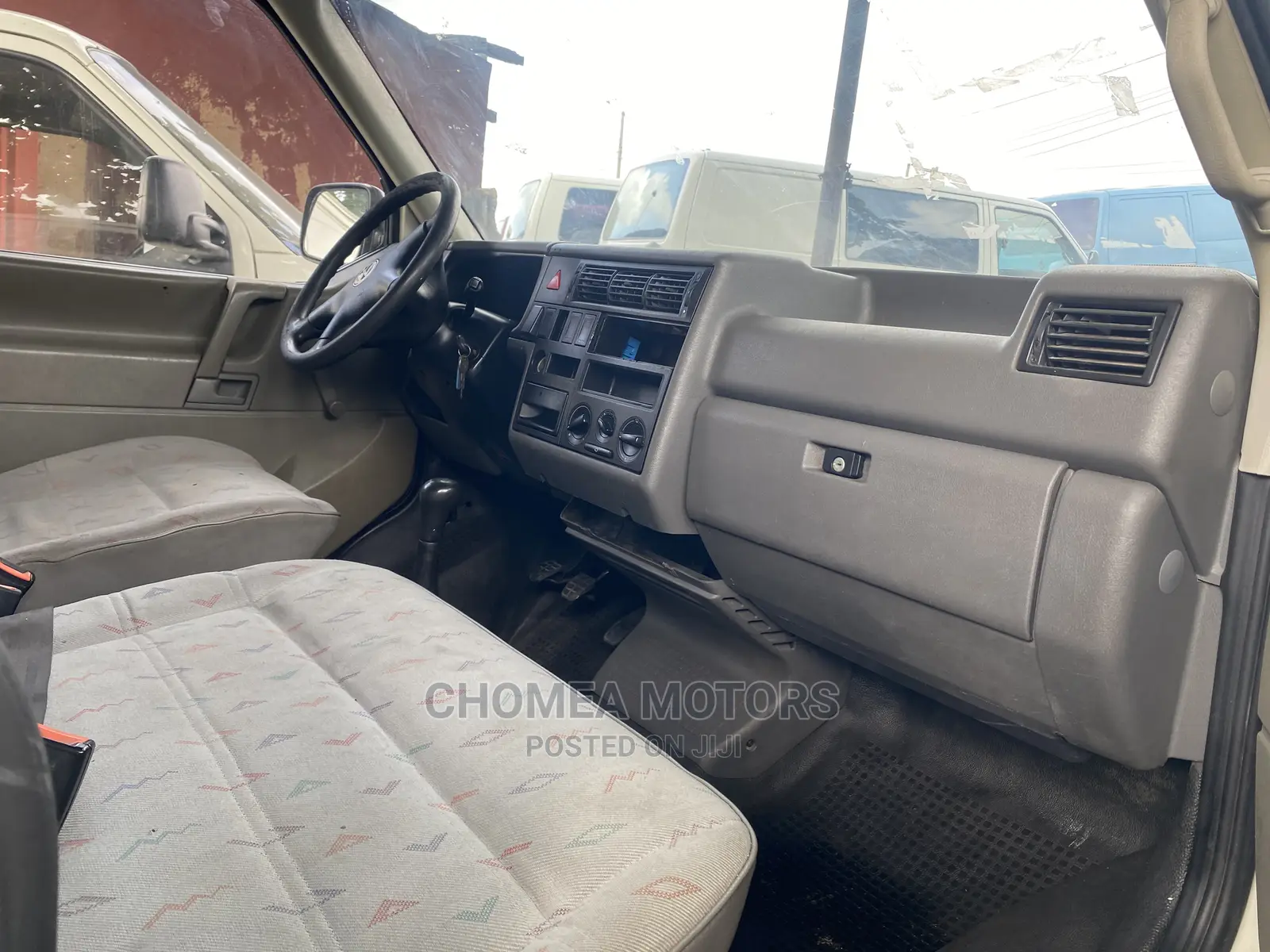 Volkswagen Transporter 2003 White