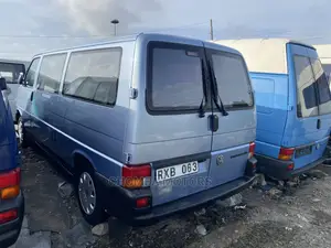 Volkswagen Transporter 2002 Green