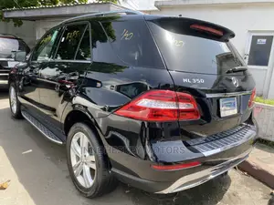 Mercedes-Benz M Class ML350 4dr SUV (3.5L 6cyl 7A) 2015 Black