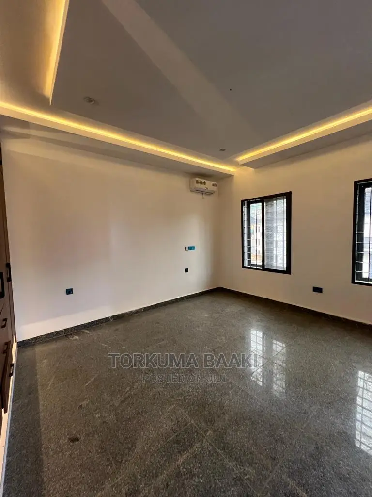 6bdrm Townhouse / Terrace in Katampe Extension for rent