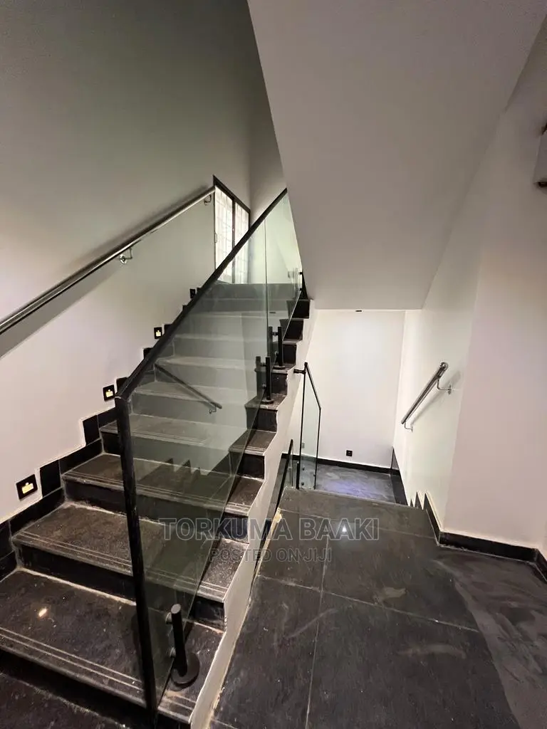 6bdrm Townhouse / Terrace in Katampe Extension for rent