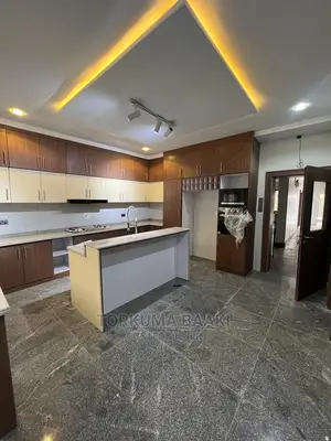 6bdrm Townhouse / Terrace in Katampe Extension for rent