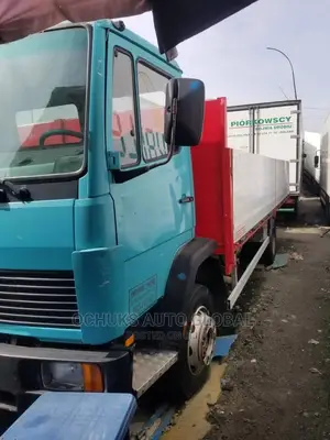 M/Benz Truck Pick Up Van High Bucket 1117 Model