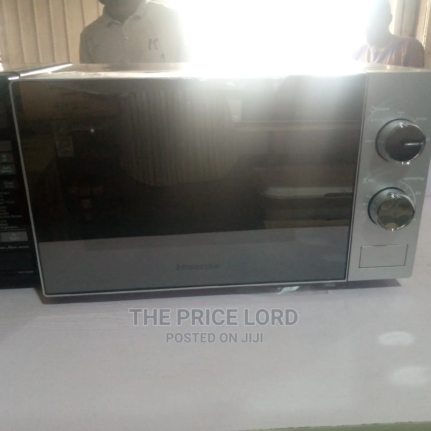 Hisense Mirror Microwave 20moms 10-H